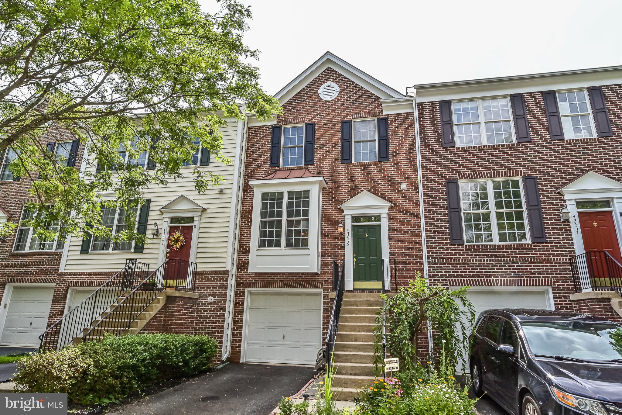 43659 Scarlet Square Chantilly, VA 20152 - Photo 3 of 59 Plenty of Visitor Parking Spaces at Front of House
