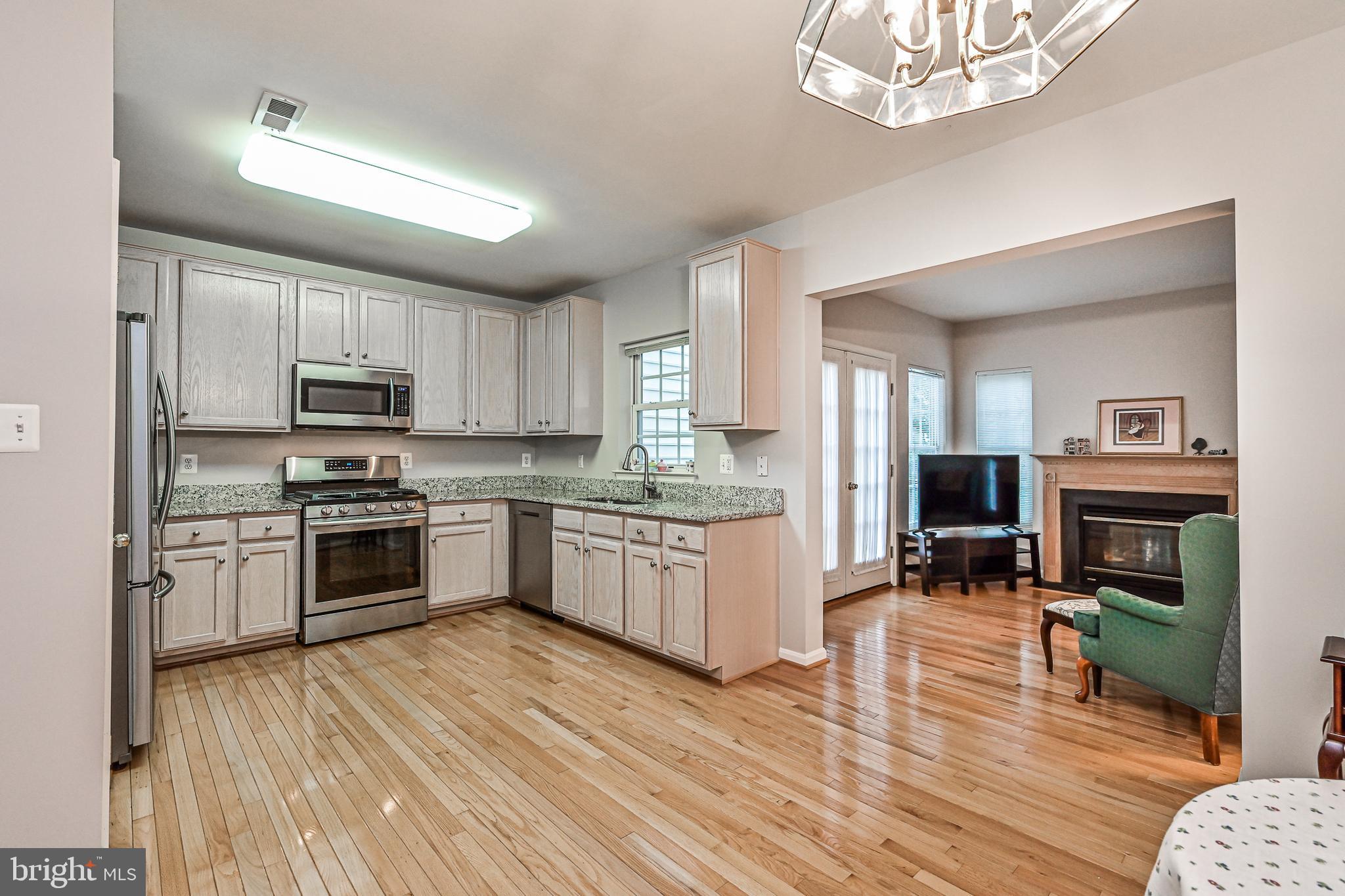 43659 Scarlet Square Chantilly, VA 20152 - Photo 24 of 59