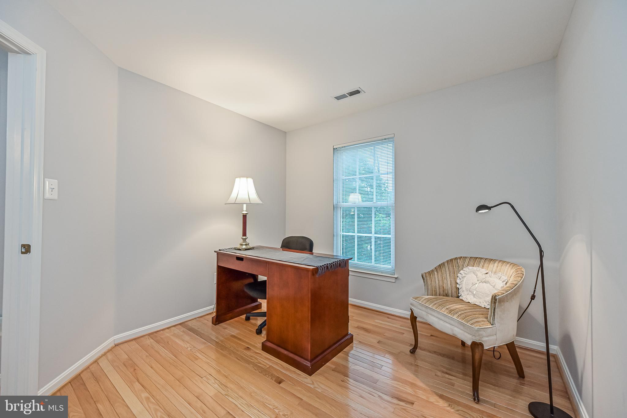 43659 Scarlet Square Chantilly, VA 20152 - Photo 29 of 59