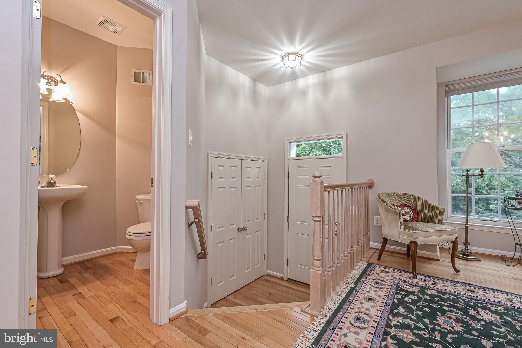 43659 Scarlet Square Chantilly, VA 20152 - Photo 4 of 59