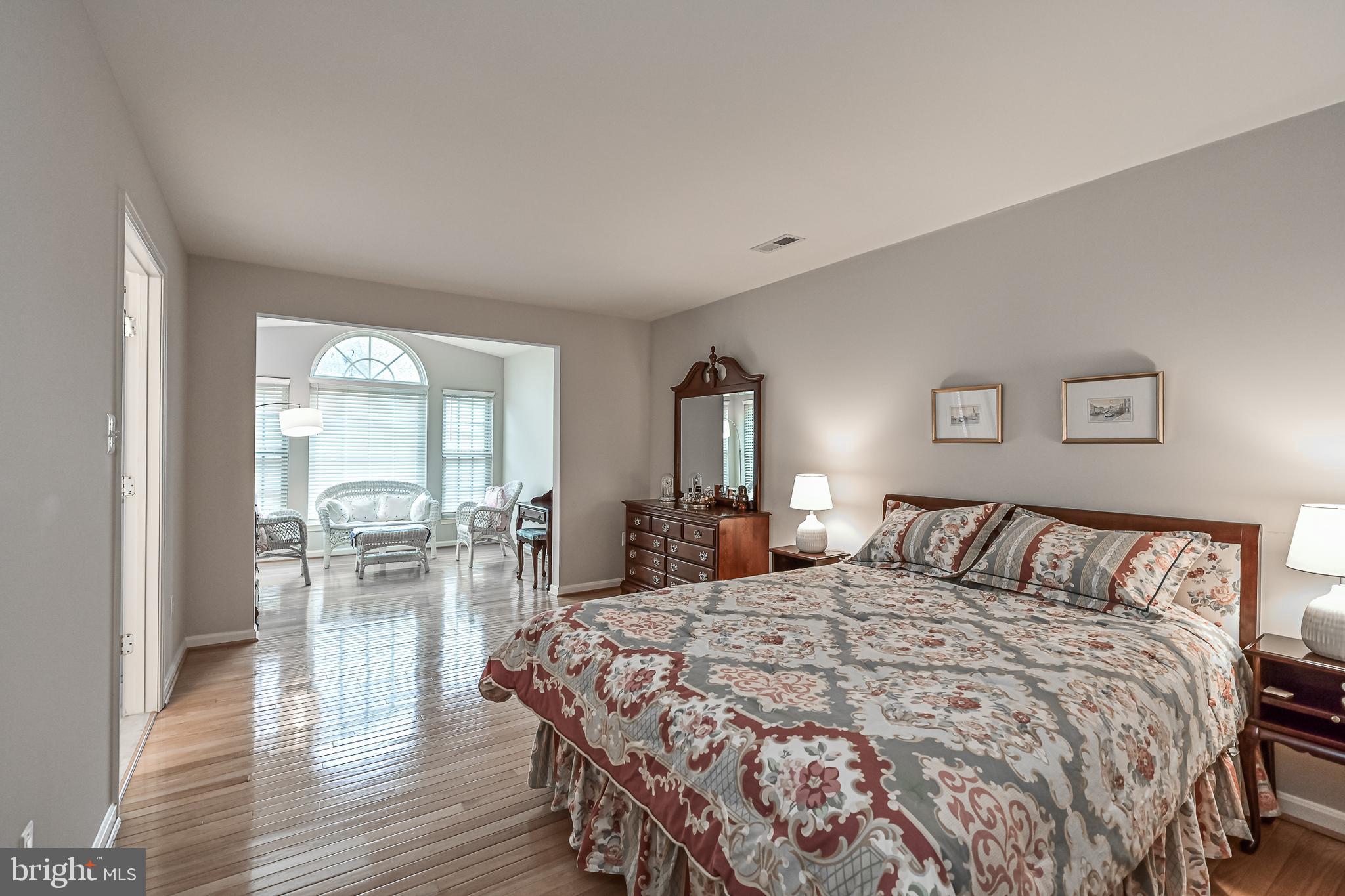 43659 Scarlet Square Chantilly, VA 20152 - Photo 34 of 59