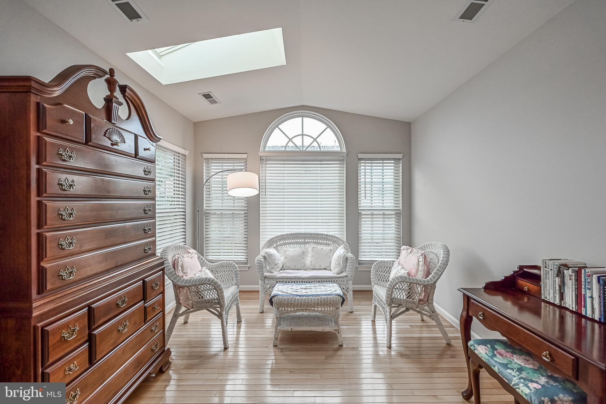 43659 Scarlet Square Chantilly, VA 20152 - Photo 37 of 59