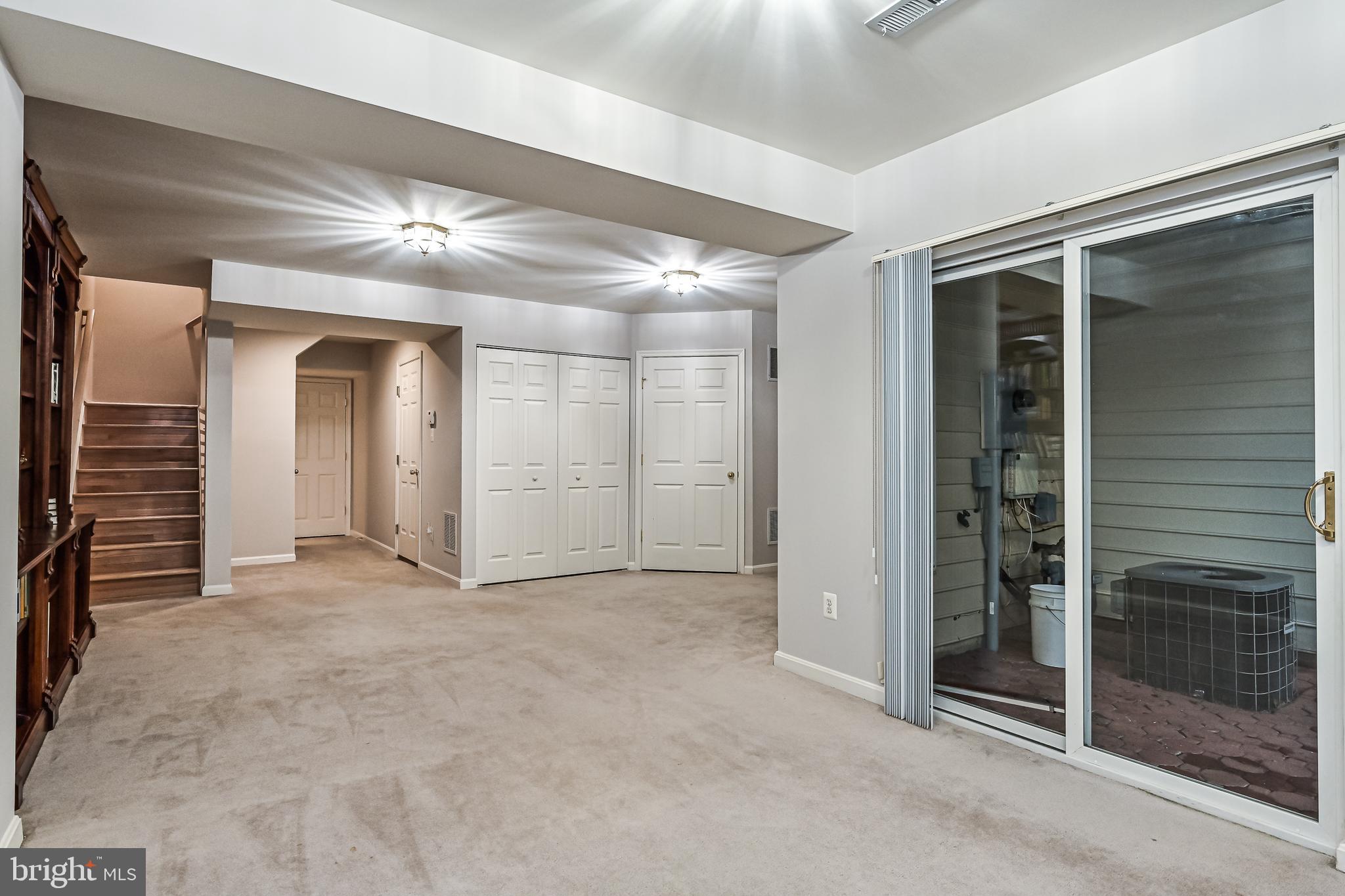 43659 Scarlet Square Chantilly, VA 20152 - Photo 46 of 59