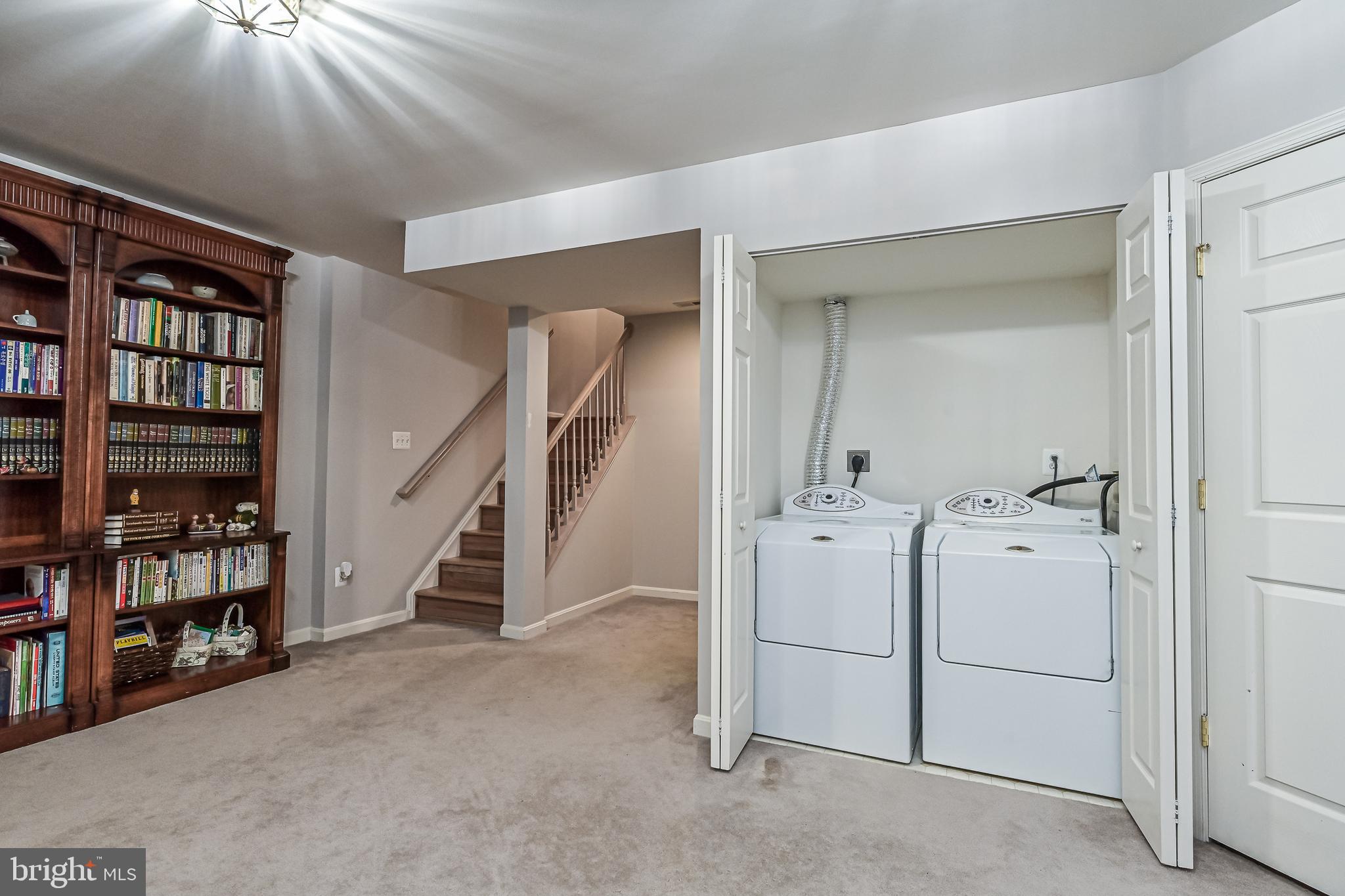 43659 Scarlet Square Chantilly, VA 20152 - Photo 47 of 59