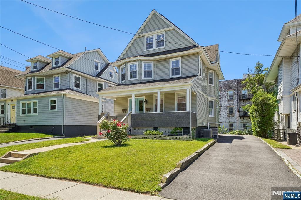 14 Grove Terrace Montclair, NJ 07042 - Photo 2 of 37