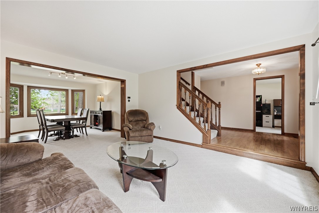44 Baron Court Amherst, NY 14068 - Photo 8 of 46