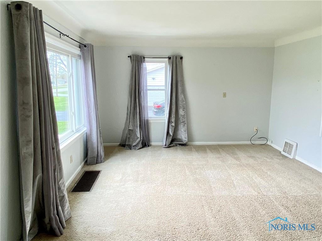3515 Seaman Road Oregon, OH 43616 - Photo 6 of 48 Gallery Image 6