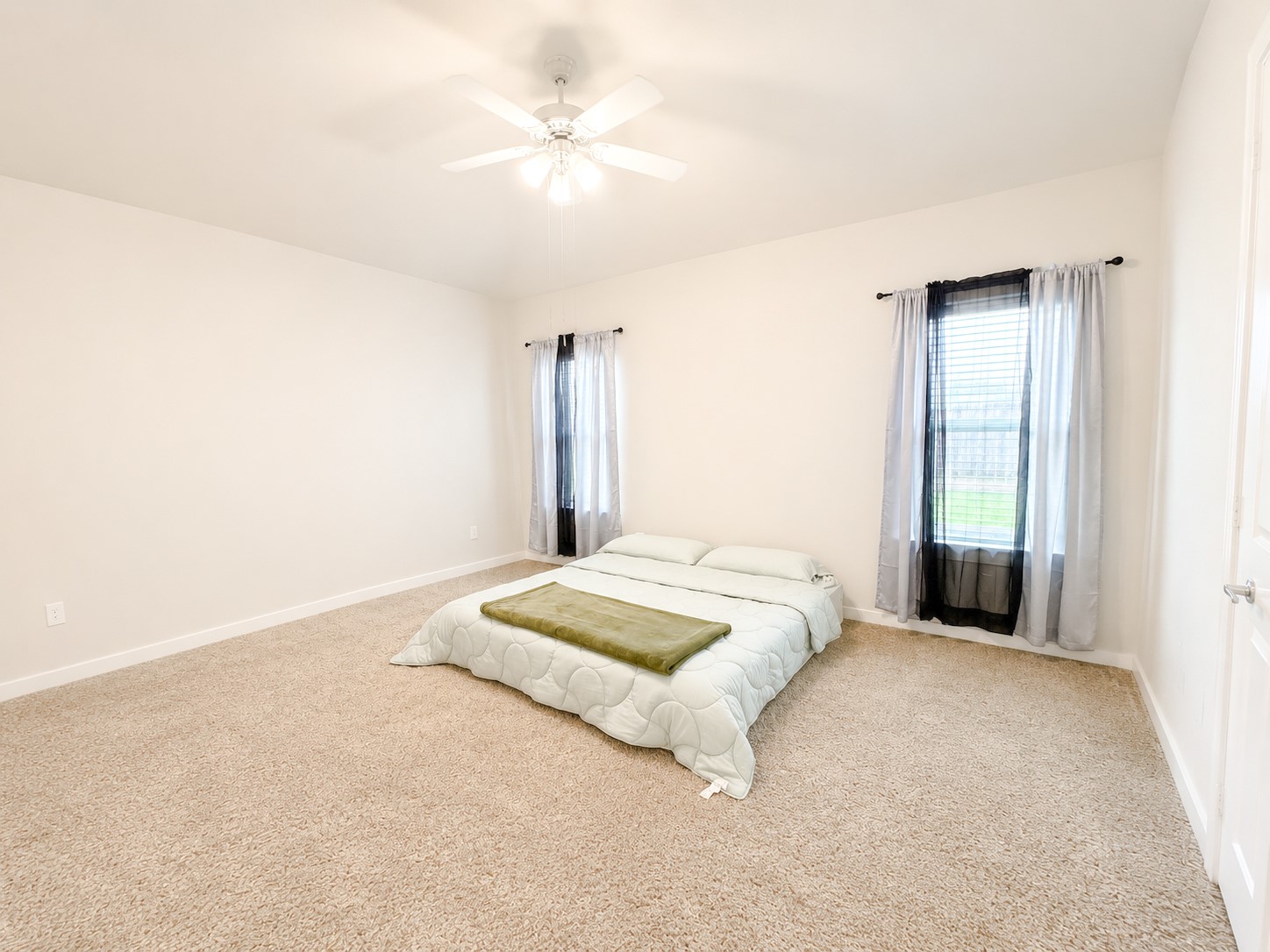 323 Bennett Street Angleton, TX 77515 - Photo 11 of 21