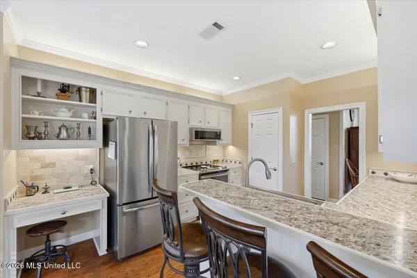 $355,000 | 827 Annandale Road, Madison, MS 39110