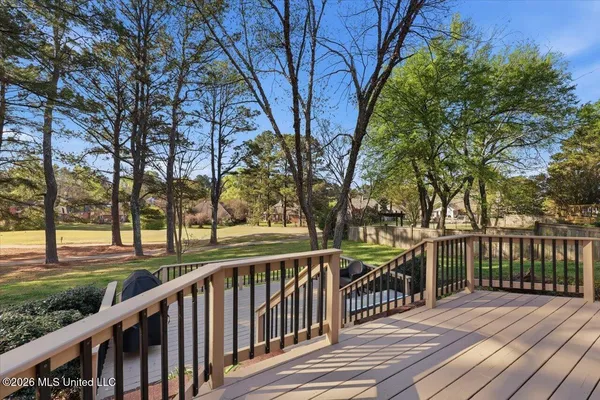 $355,000 | 827 Annandale Road, Madison, MS 39110