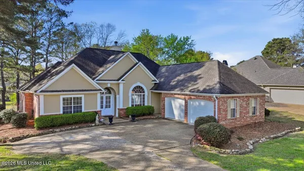 $355,000 | 827 Annandale Road, Madison, MS 39110