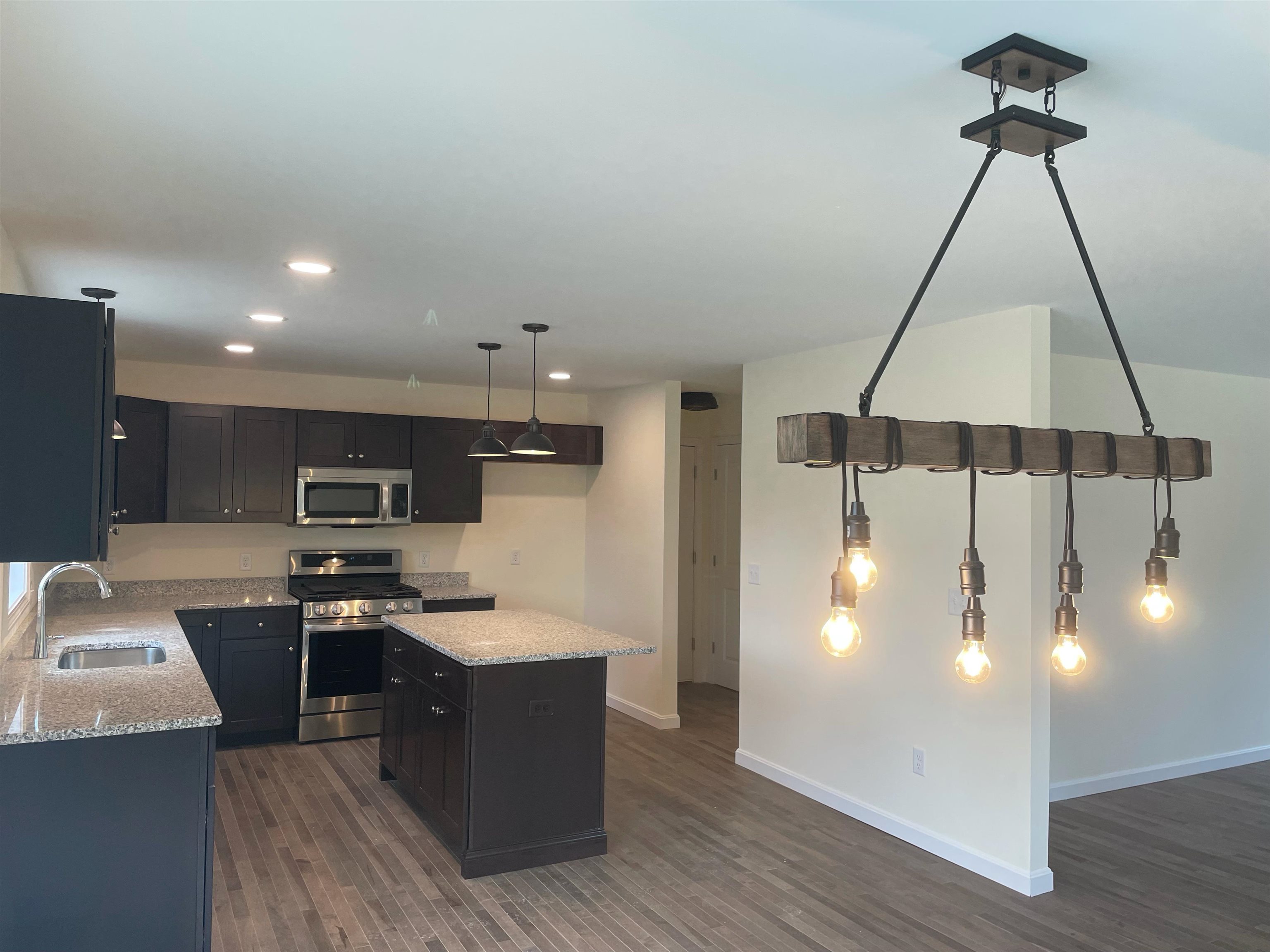 19 Bovee Lane, Unit 31018 Rochester, NH 03868 - Photo 12 of 23
