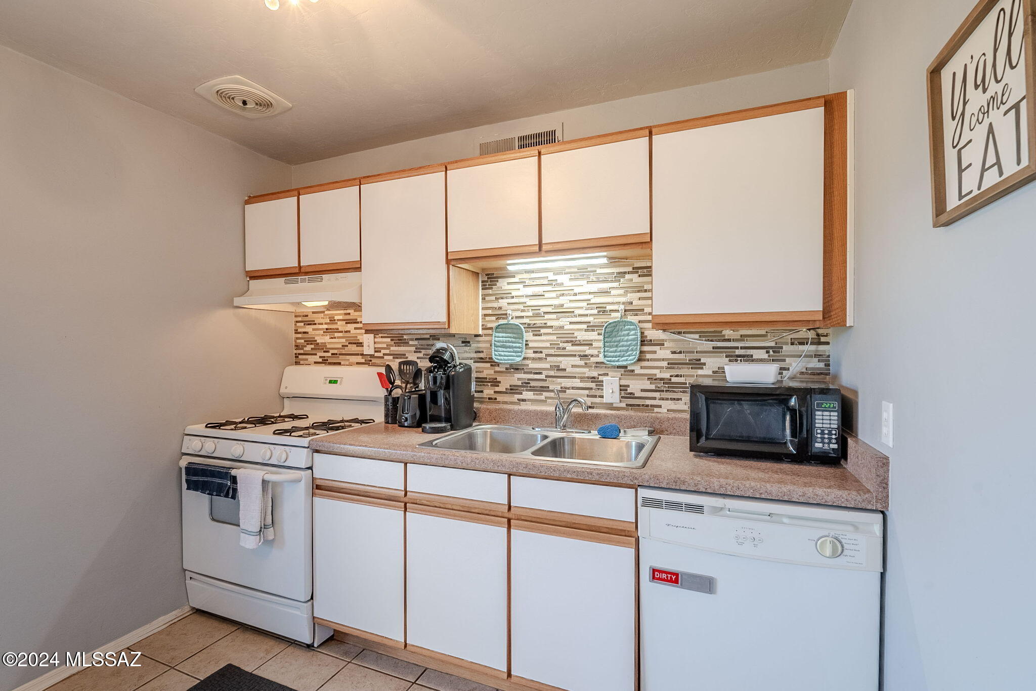 350 North Silverbell Road, Unit 88 Tucson, AZ 85745 - Photo 7 of 30