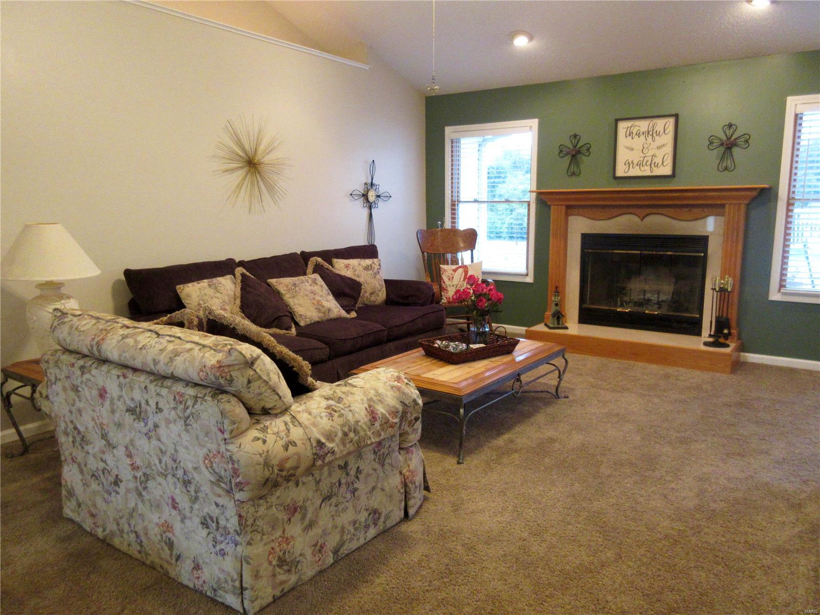 137 North Meadow Ridge Trail Edwardsville, IL 62025 - Photo 14 of 27 Gallery Image 14