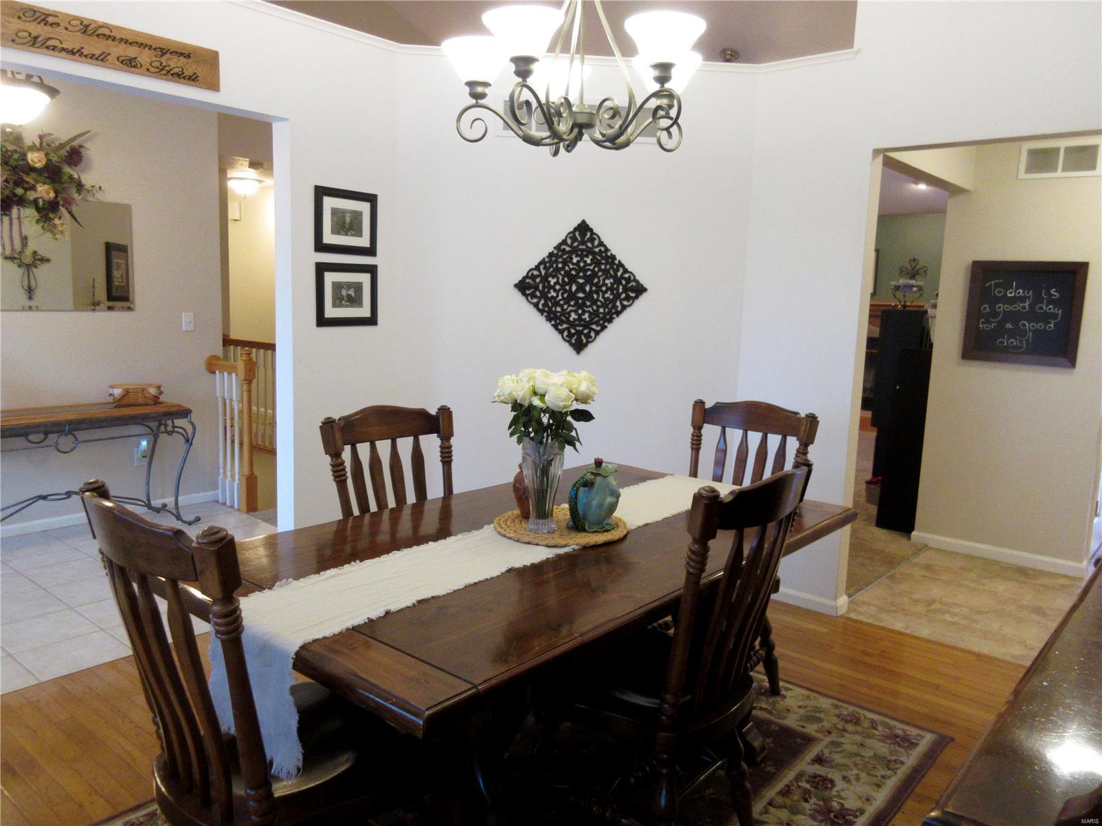 137 North Meadow Ridge Trail Edwardsville, IL 62025 - Photo 17 of 27 Gallery Image 17