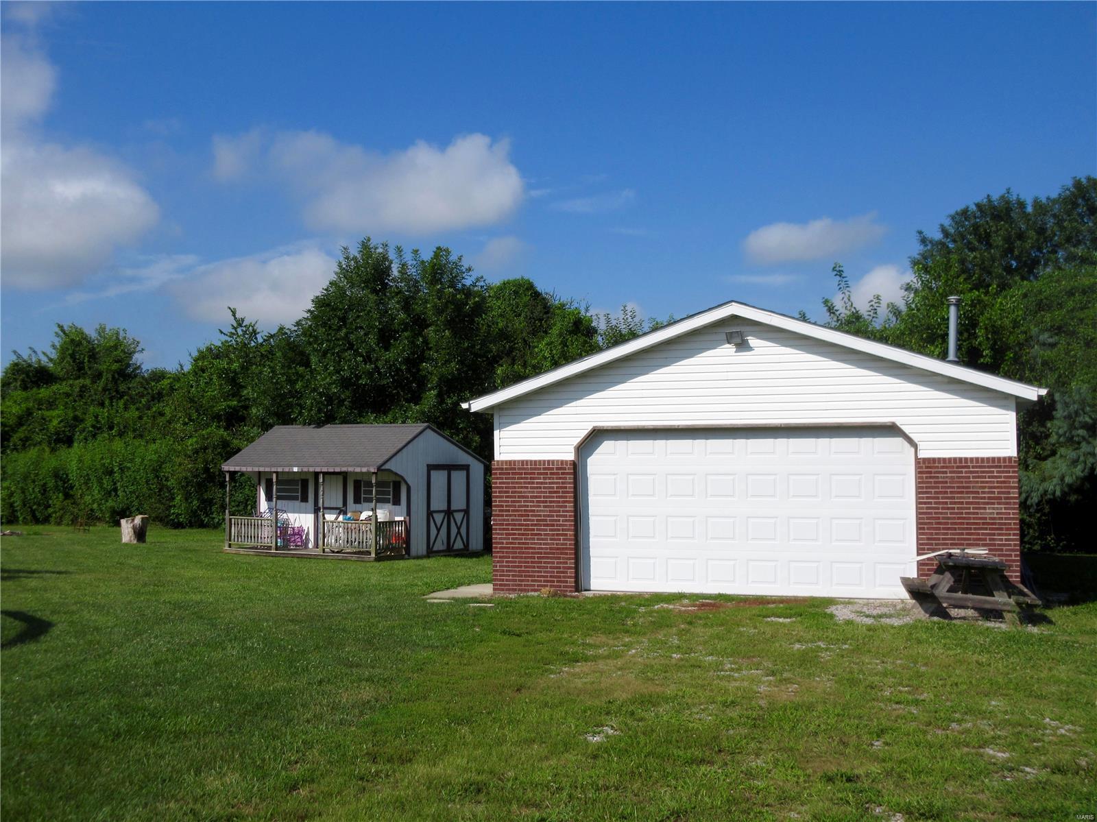137 North Meadow Ridge Trail Edwardsville, IL 62025 - Photo 4 of 27 Gallery Image 4