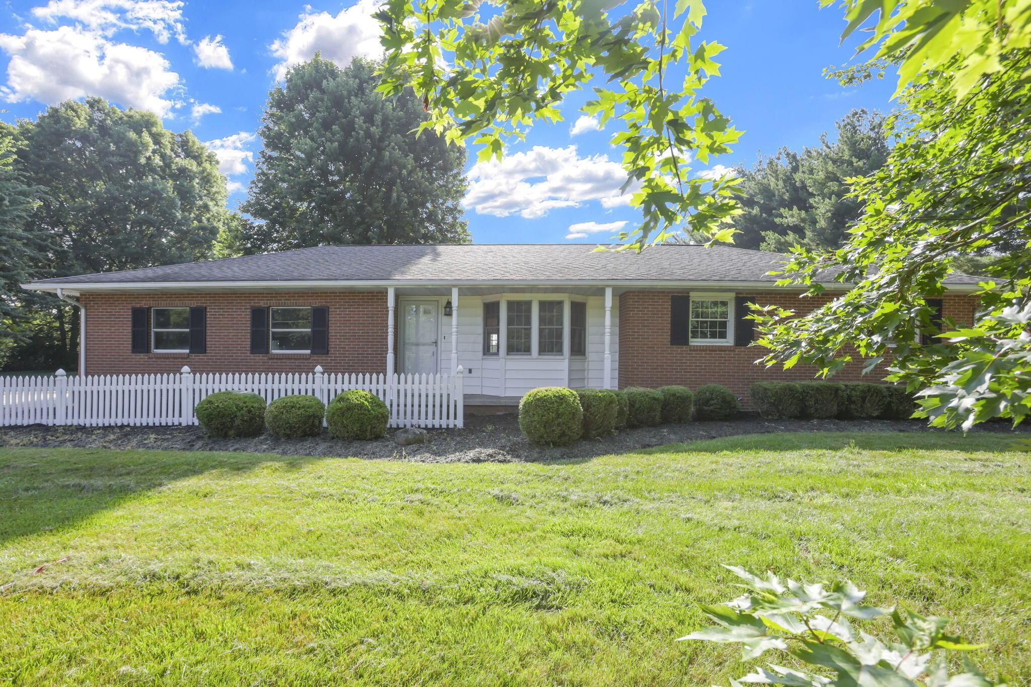 274 North Galena Road Sunbury, OH 43074 - Photo 2 of 61 1-web-or-mls-0D3A9799