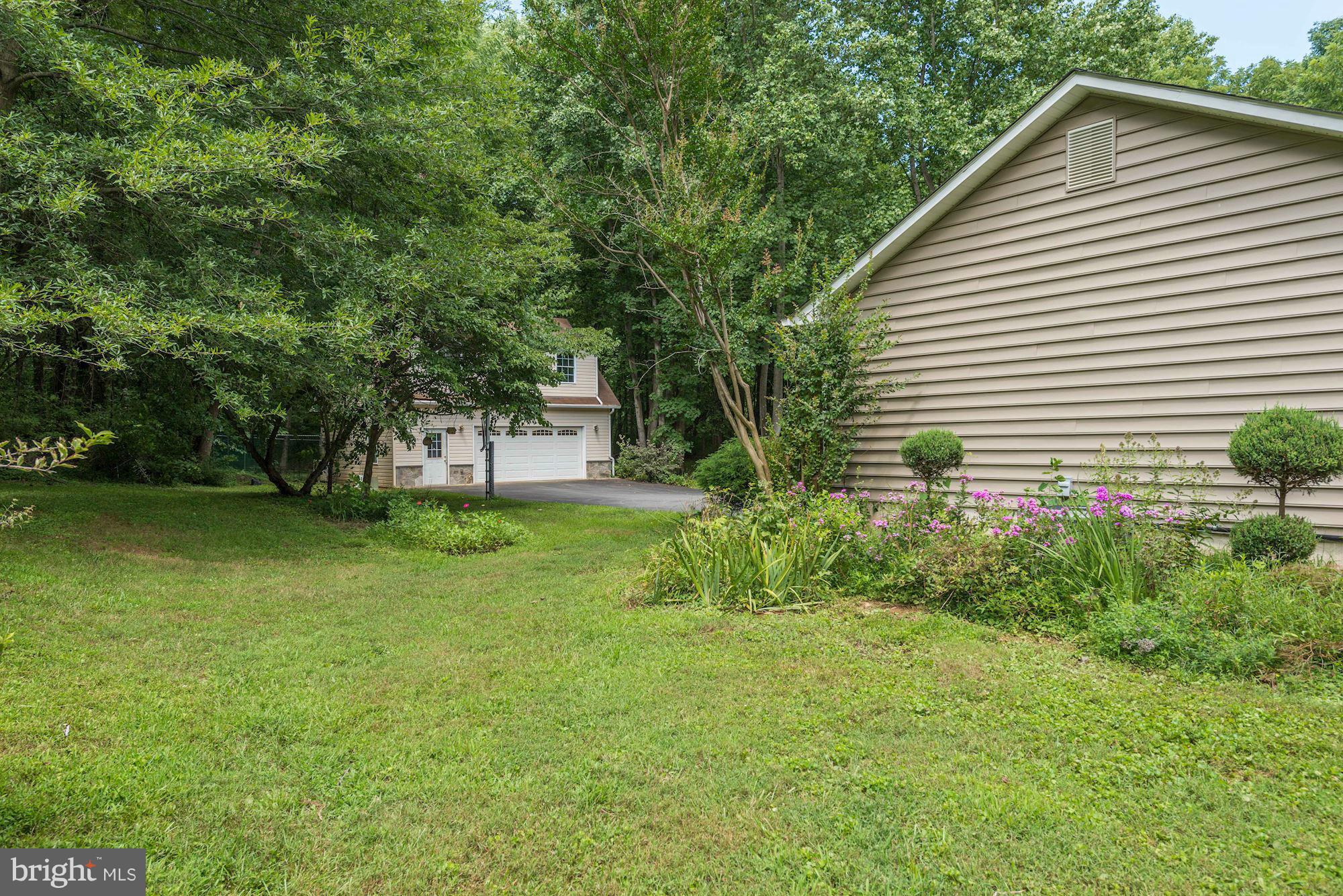 15920 Limestone School Road Leesburg, VA 20176 - Photo 2 of 30 Exterior (General)