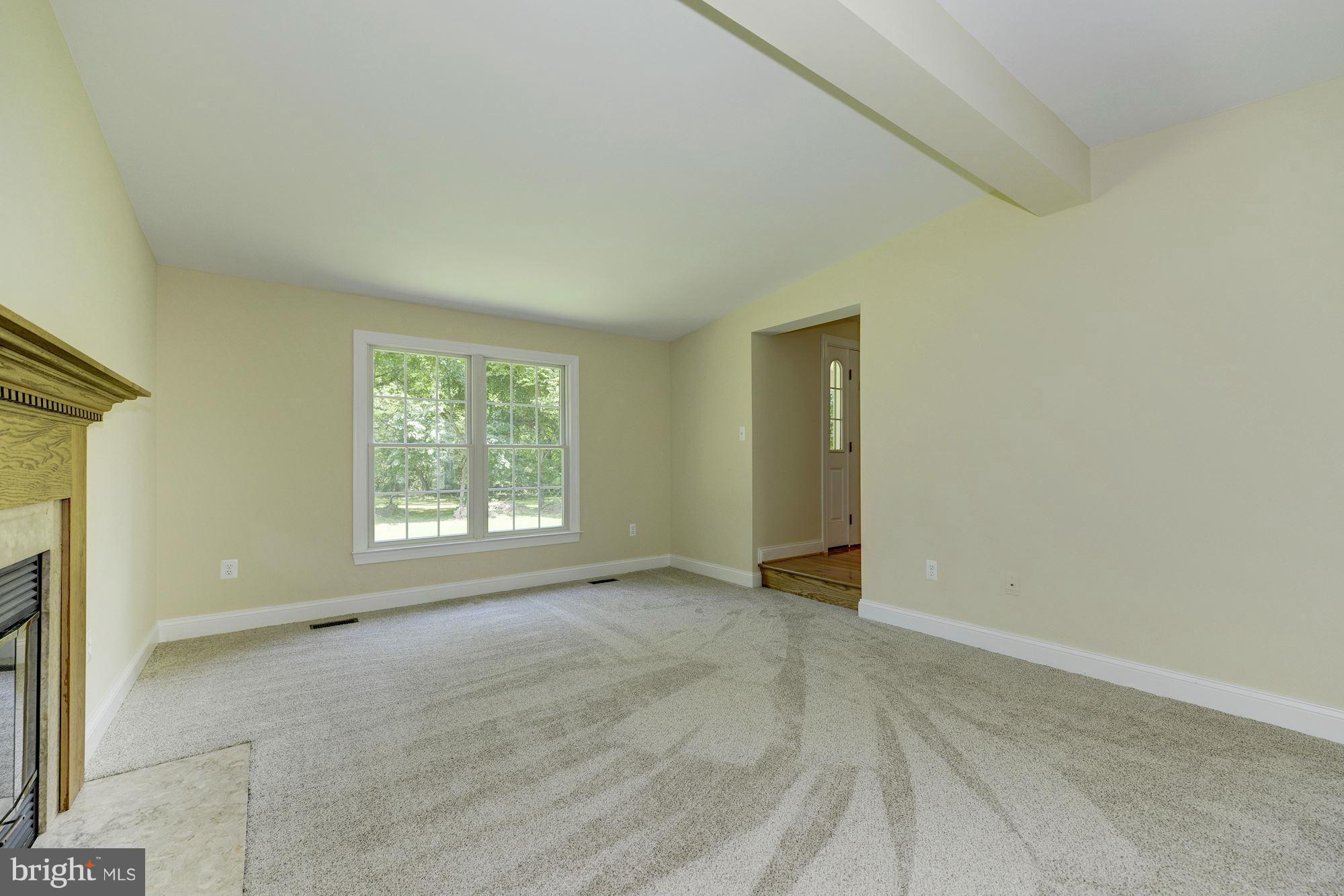 15920 Limestone School Road Leesburg, VA 20176 - Photo 11 of 30 Family Room