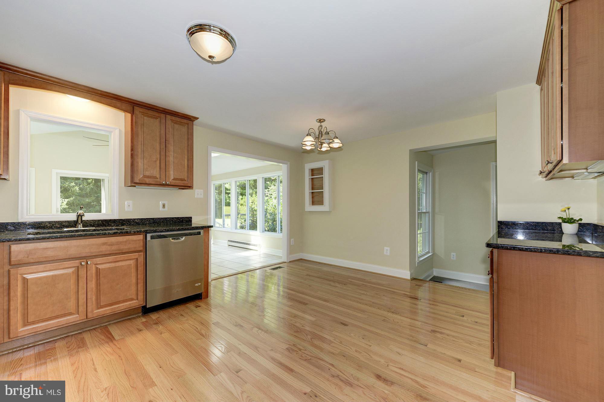 15920 Limestone School Road Leesburg, VA 20176 - Photo 14 of 30 Kitchen