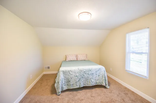 $199,900 | 204 Crane Street, Union City, MI 49094