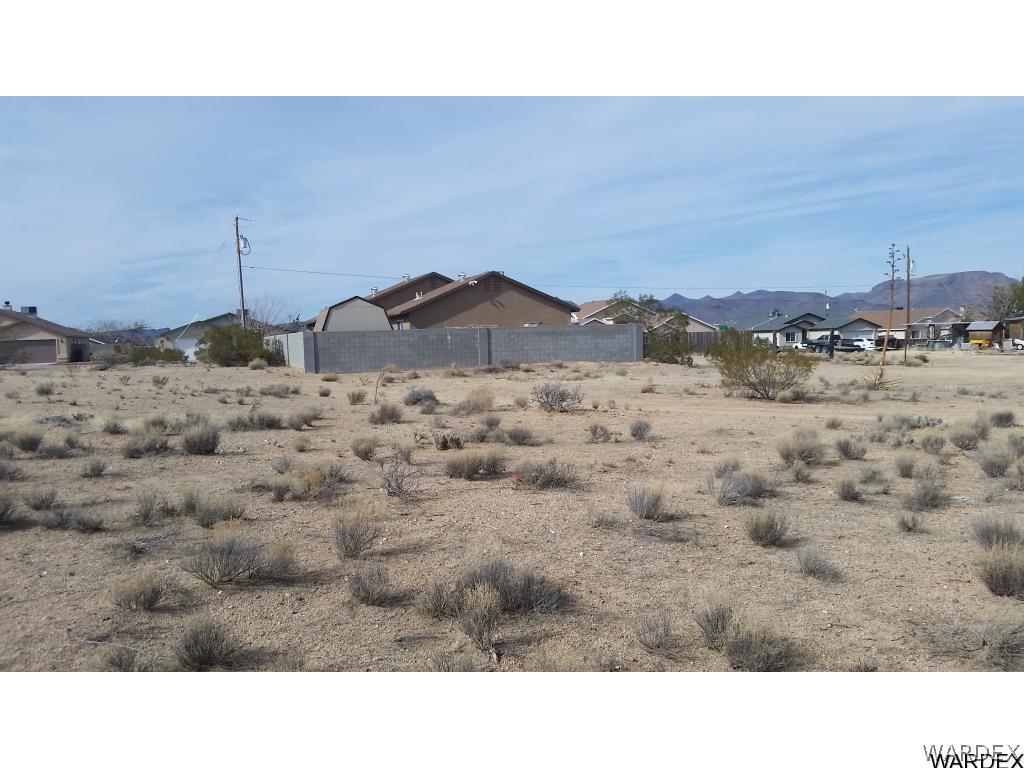 2755 North Eagle Rock Road Kingman, AZ 86401 - Photo 2 of 6 a black and white photo of a house