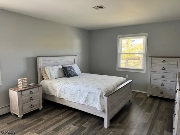 $374,000 | 1 Ashcroft Lane, Toms River, NJ 08757