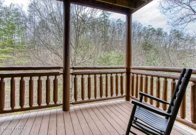 $1,500,000 | 1130 Black Bear Cub Way, Sevierville, TN 37862