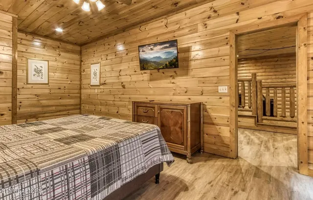 $1,500,000 | 1130 Black Bear Cub Way, Sevierville, TN 37862