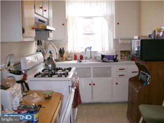 205 St Laurence Road Upper Darby, PA 19082 - Photo 4 of 8 Kitchen