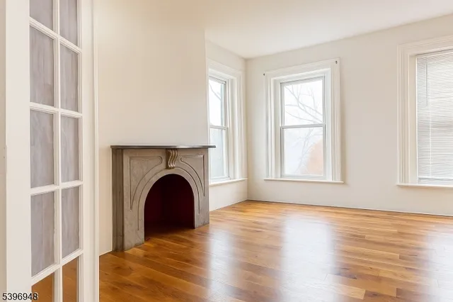 $1,850 | 294 Mayor Gibson, Newark, NJ 07104