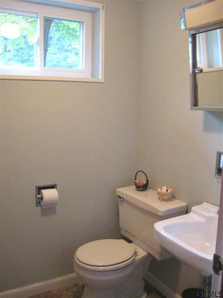 31 Eberle Road Colonie, NY 12110 - Photo 13 of 15 Photo 13