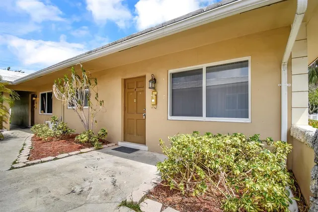 $1,700 | 4751 Northeast 21st Terrace, Unit 4, Lighthouse Point, FL 33064