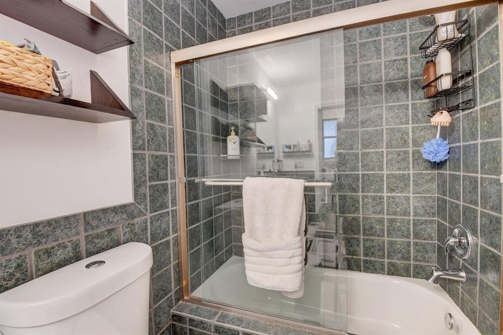 17679 Woodview Terrace Boca Raton, FL 33487 - Photo 26 of 46 Photo 16