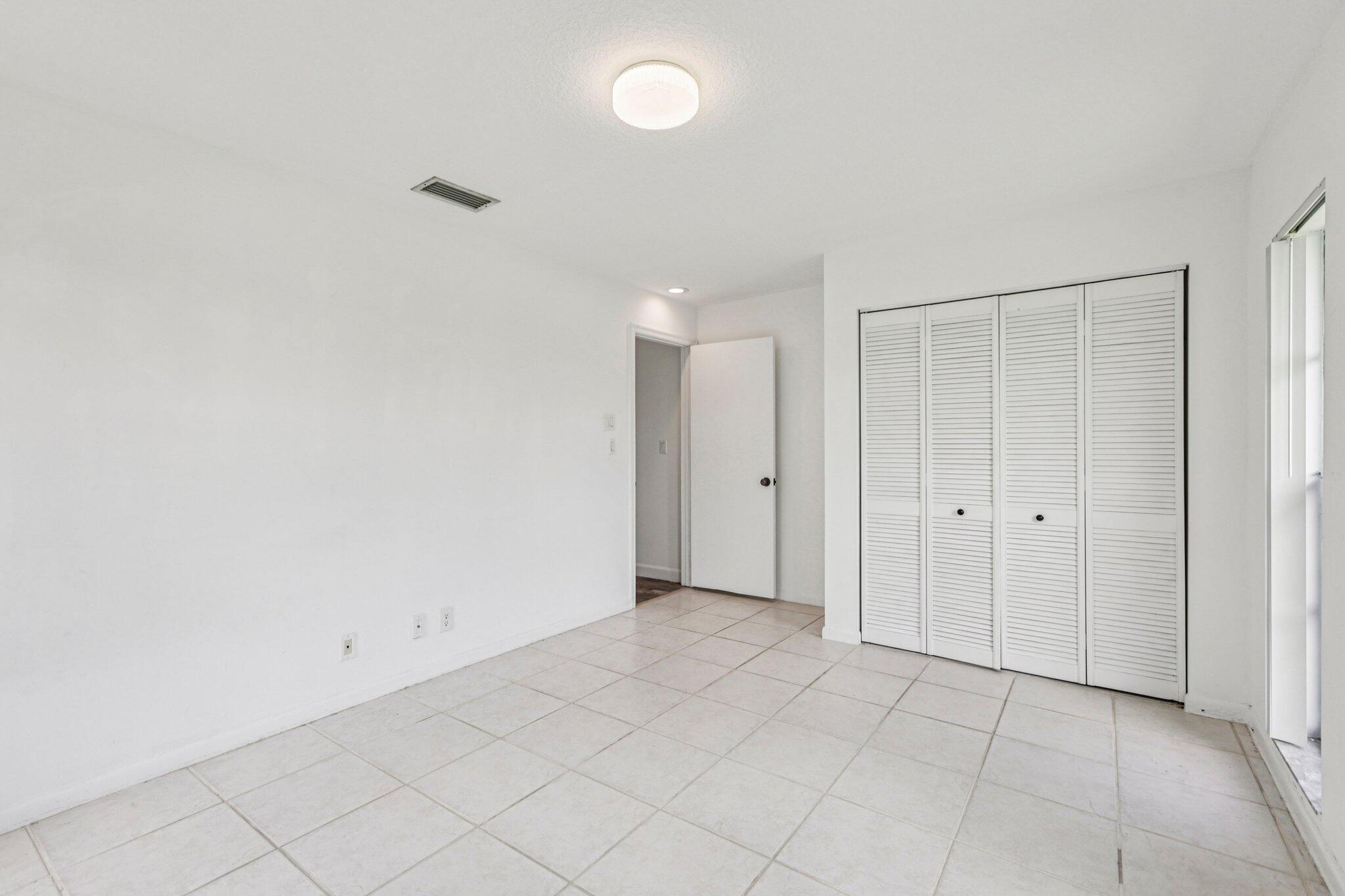 17679 Woodview Terrace Boca Raton, FL 33487 - Photo 29 of 46 44-web-or-mls-Woodview Terrace-S1104-044