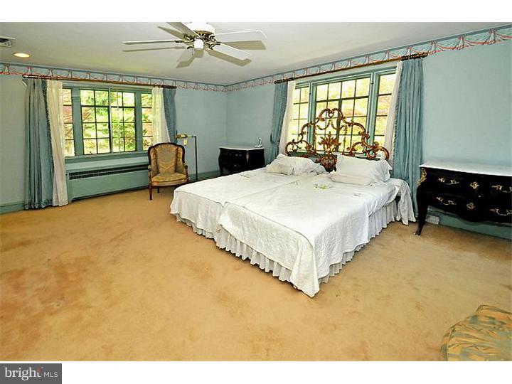 1049 Meetinghouse Road Rydal, PA 19046 - Photo 12 of 25 Gallery Image 12