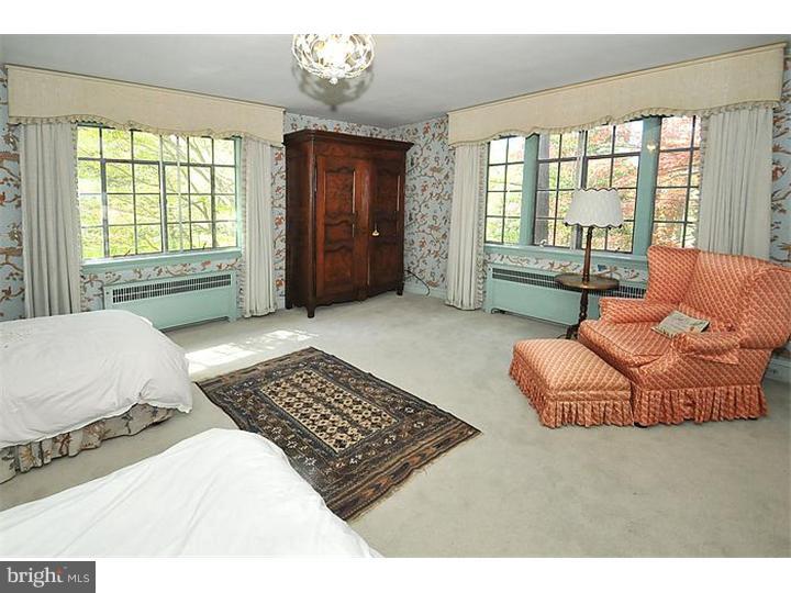 1049 Meetinghouse Road Rydal, PA 19046 - Photo 14 of 25 Gallery Image 14