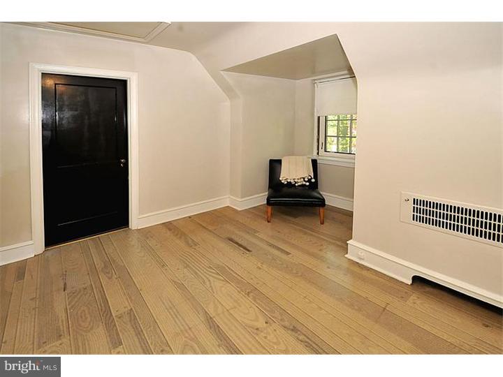 1049 Meetinghouse Road Rydal, PA 19046 - Photo 17 of 25 Gallery Image 17