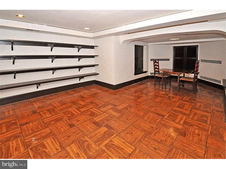 1049 Meetinghouse Road Rydal, PA 19046 - Photo 20 of 25 Gallery Image 20