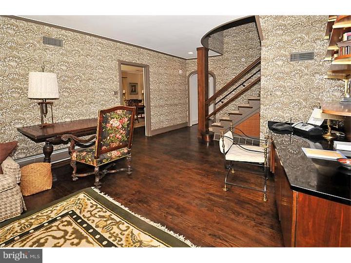 1049 Meetinghouse Road Rydal, PA 19046 - Photo 8 of 25 Gallery Image 8