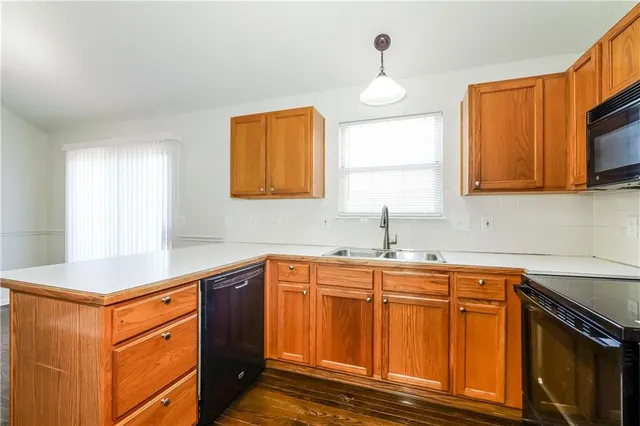 $2,155 | 17310 South Ingrid Street, Gardner, KS 66030