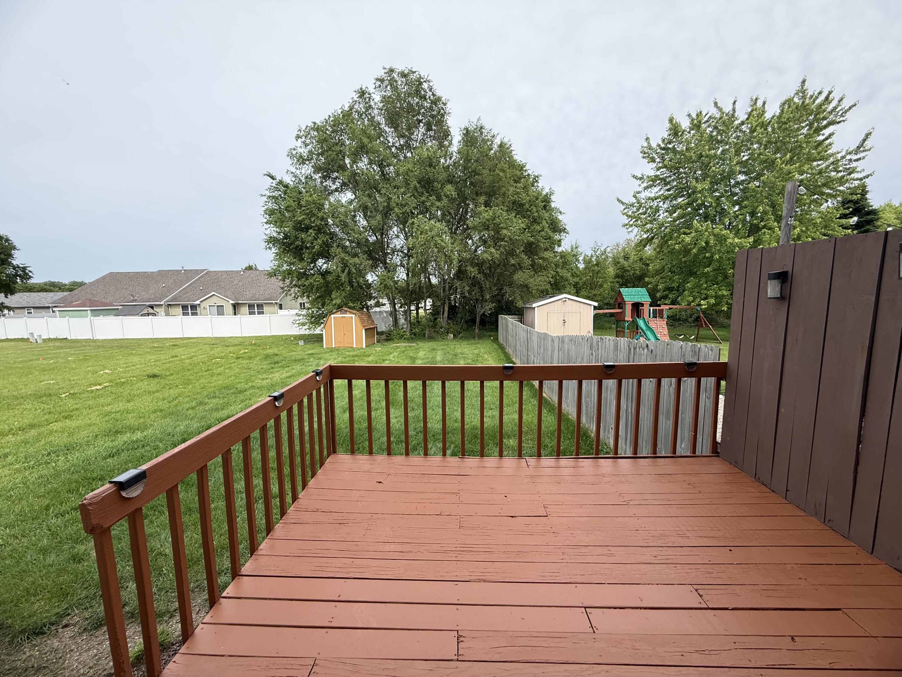 15895 Sherman Street Lowell, IN 46356 - Photo 31 of 36 a view of deck and deck