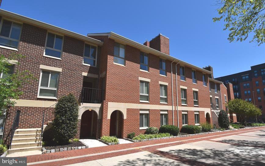 18 West Hill Street, Unit R 8 Baltimore, MD 21230 - Photo 1 of 11
