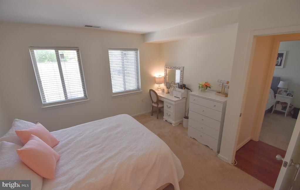 18 West Hill Street, Unit R 8 Baltimore, MD 21230 - Photo 9 of 11
