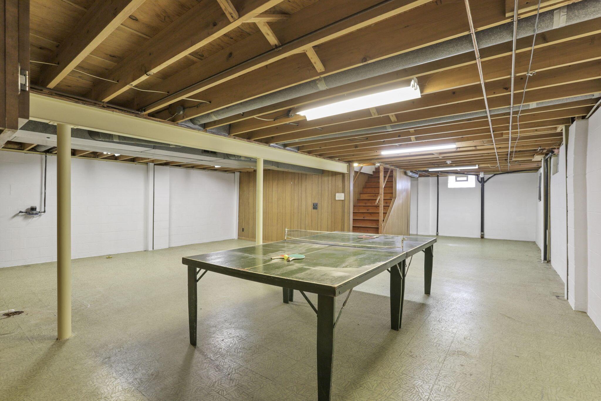 1013 Brice Road Columbus, OH 43213 - Photo 37 of 61 Ping Pong to Convey