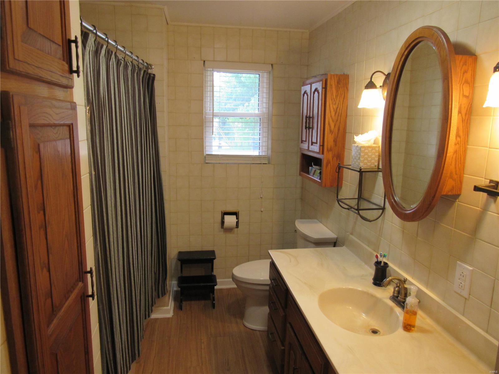 644 Rozier Street Alton, IL 62002 - Photo 14 of 51