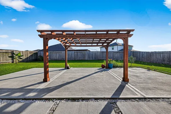 $396,800 | 1722 Bryson Heights Drive, Richmond, TX 77469