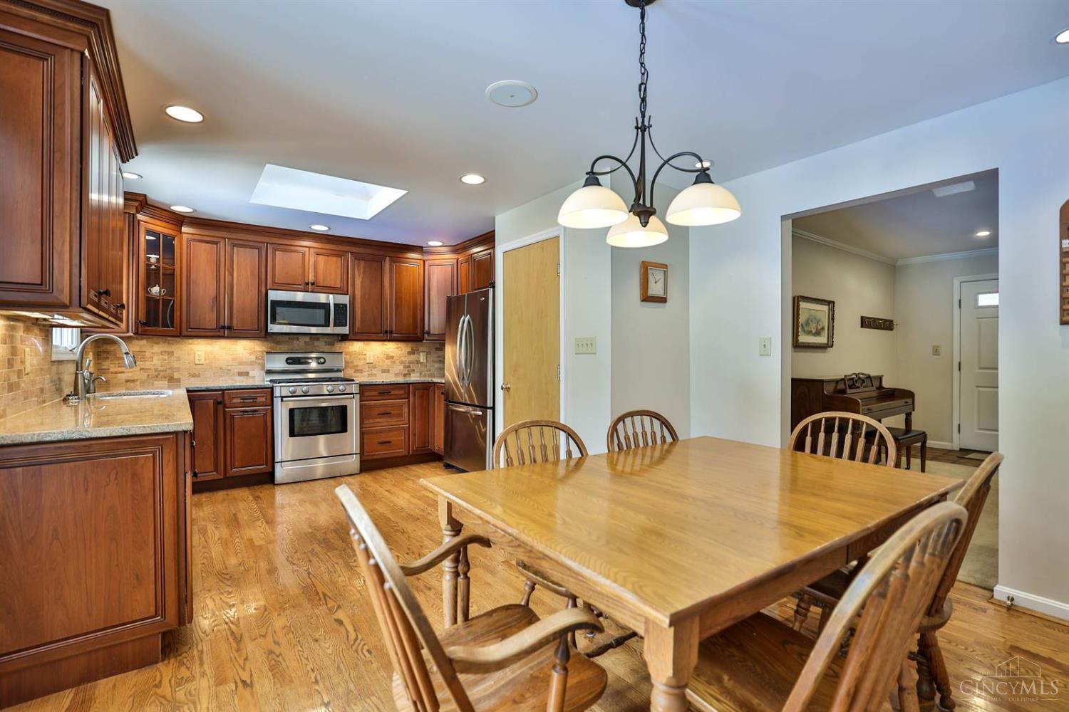 3284 Banning Road Cincinnati, OH 45239 - Photo 9 of 49