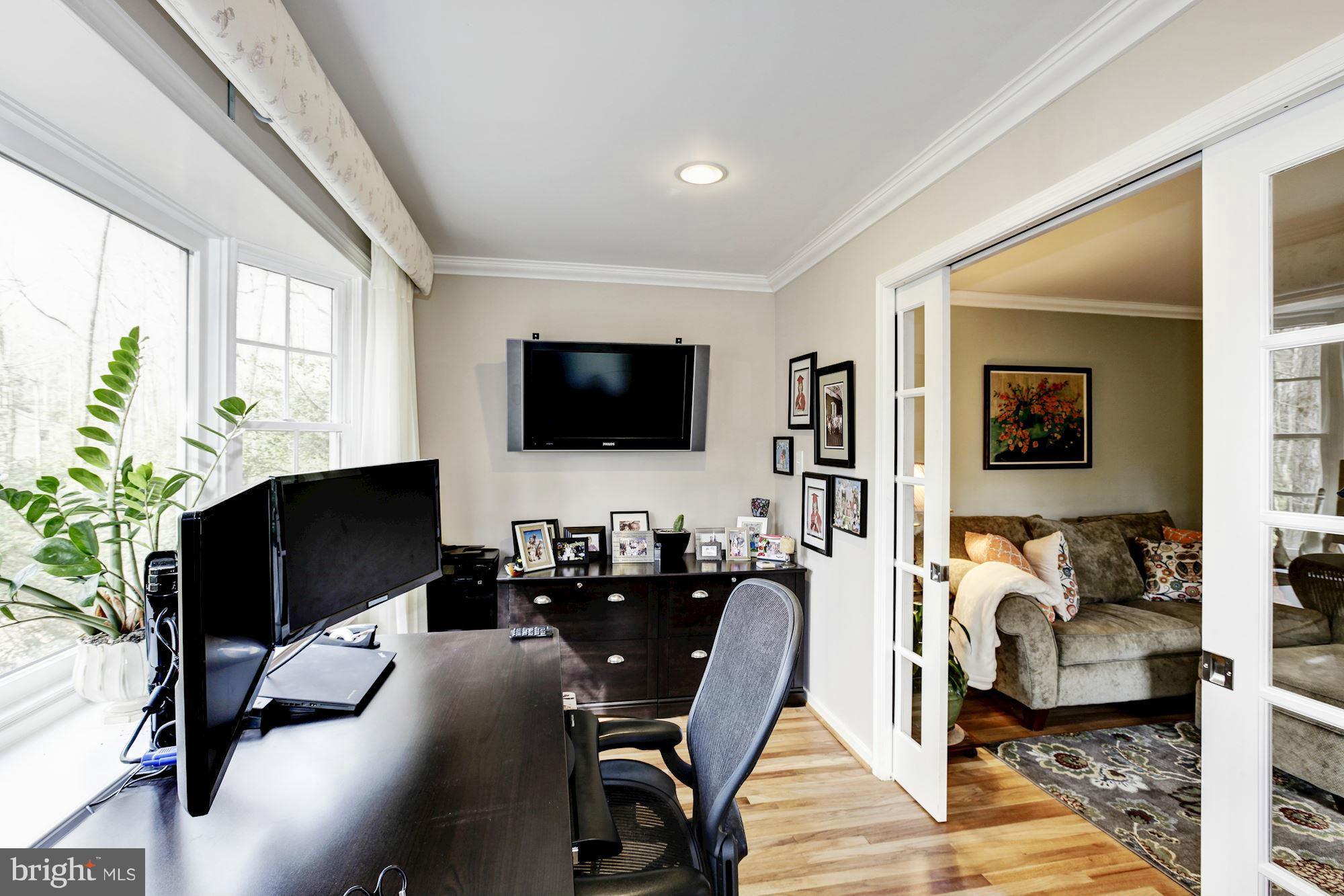 11723 Blue Smoke Trail Reston, VA 20191 - Photo 6 of 30 Living Room