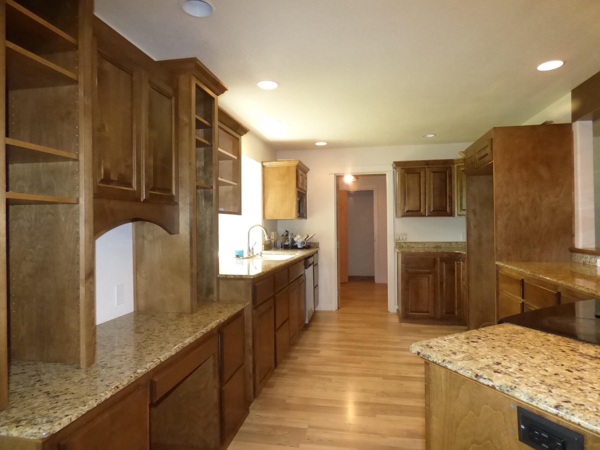 7414 Redthorne Road Rogue River, OR 97537 - Photo 7 of 32 8